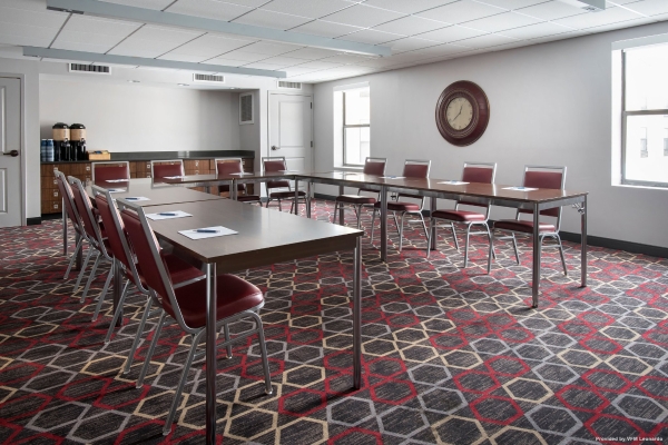 Hotel Four Points by Sheraton Newburgh Stewart Airport